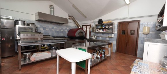 11 bedrooms Castles in Galtellì, Italy No. 54599 31