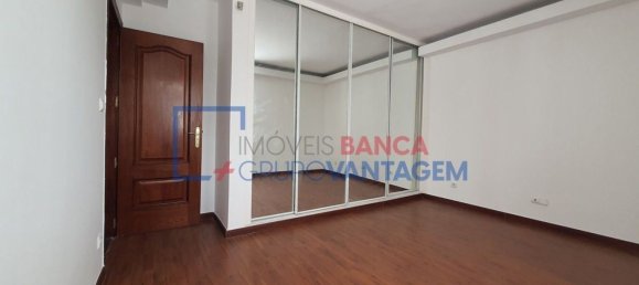 4 bedrooms House in Seixal, Portugal No. 19600 22