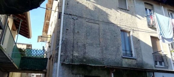 3 rooms Apartment in Besana in Brianza, Italy No. 3318 5