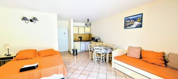 Estudio en Ota, France No. 303165 6