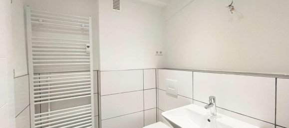 Квартира с 2 комнатами в Штутгарт, Германия № 115829 4