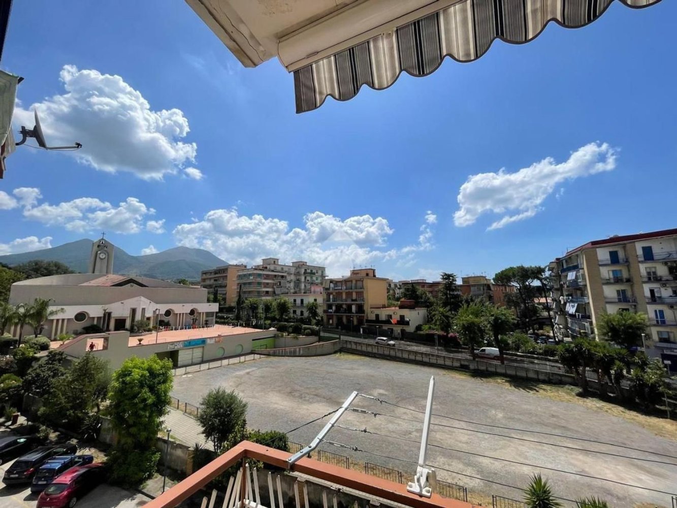 2 bedrooms Apartment in San Giorgio a Cremano, Italy No. 311579