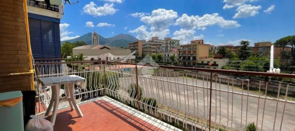 2 bedrooms Apartment in San Giorgio a Cremano, Italy No. 311579 4