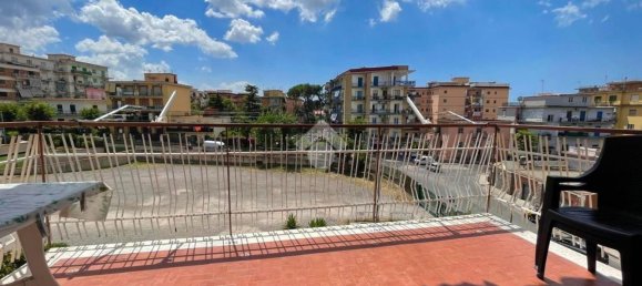 2 bedrooms Apartment in San Giorgio a Cremano, Italy No. 311579 3