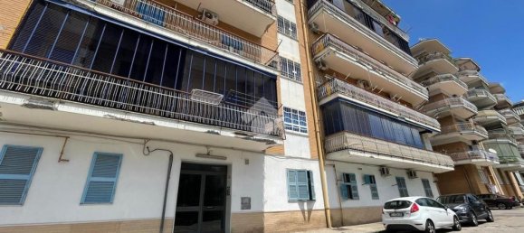 2 bedrooms Apartment in San Giorgio a Cremano, Italy No. 311579 9