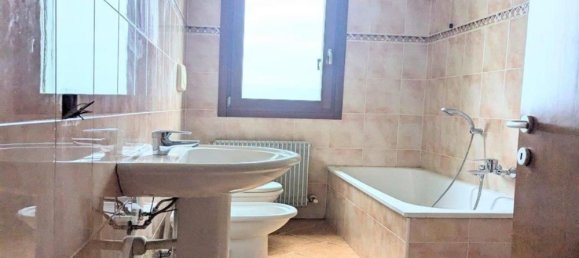 Apartamento de 3 habitaciónes en Asolo, Italy No. 90646 9