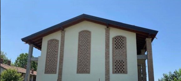 Edificio en Torre d'Isola, Italy 3160 m² No. 116386 2