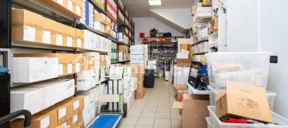 5 rooms Office in Turin, Italy No. 337368 12