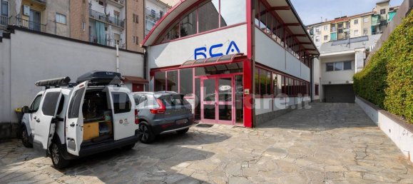 5 rooms Office in Turin, Italy No. 337368 2