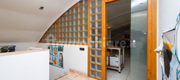 5 rooms Office in Turin, Italy No. 337368 8