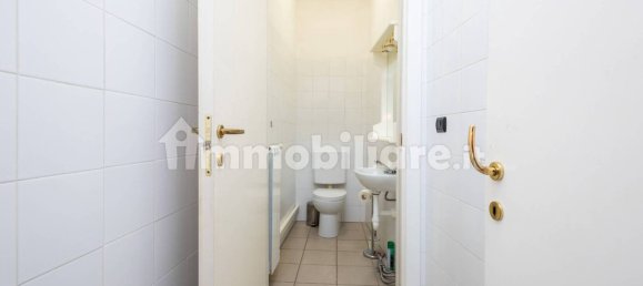 Oficina de 5 habitaciónes en Turin, Italy No. 337368 36