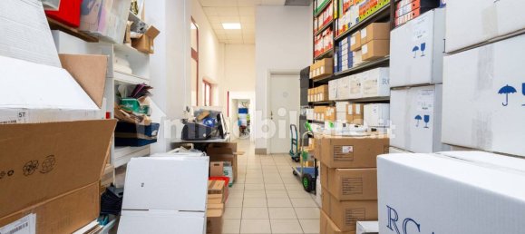 5 rooms Office in Turin, Italy No. 337368 10