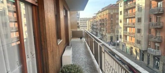6 rooms Apartment in Turin, Italy No. 40441 28