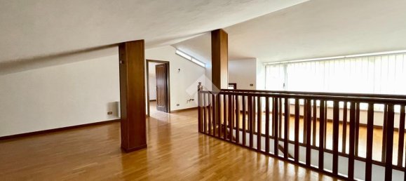 Вилла с 8 комнатами в Лория, Италия № 5147 32