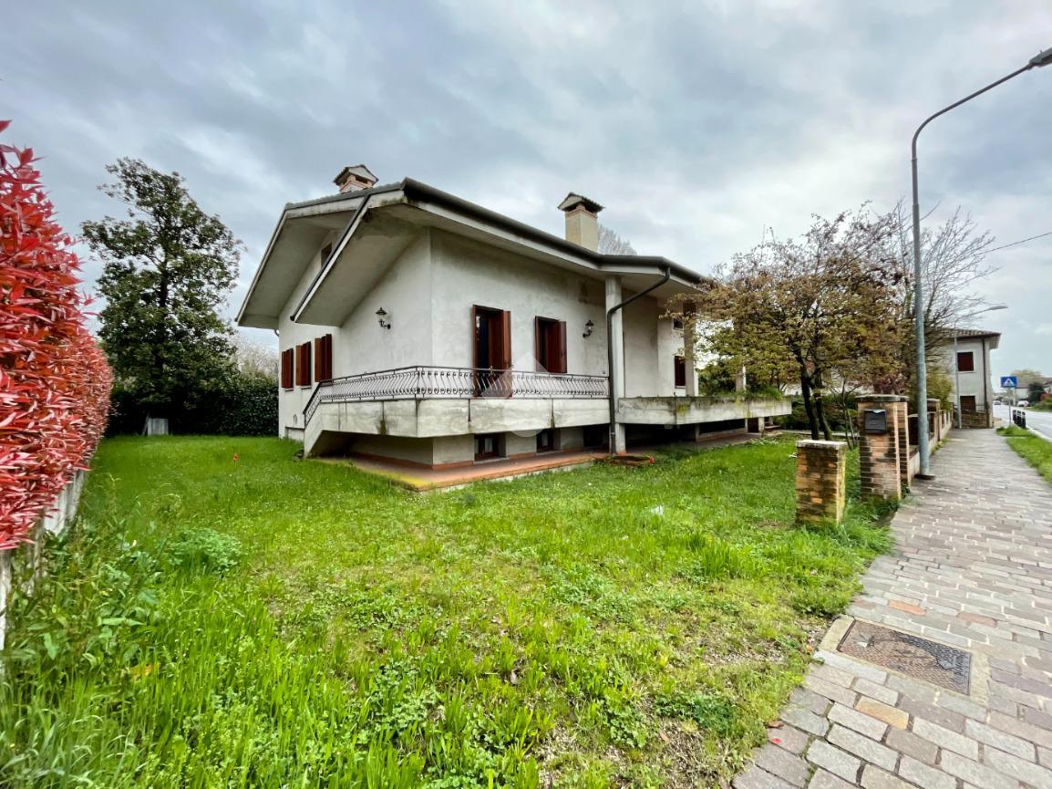 Вилла с 8 комнатами в Лория, Италия № 5147