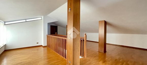 Вилла с 8 комнатами в Лория, Италия № 5147 29