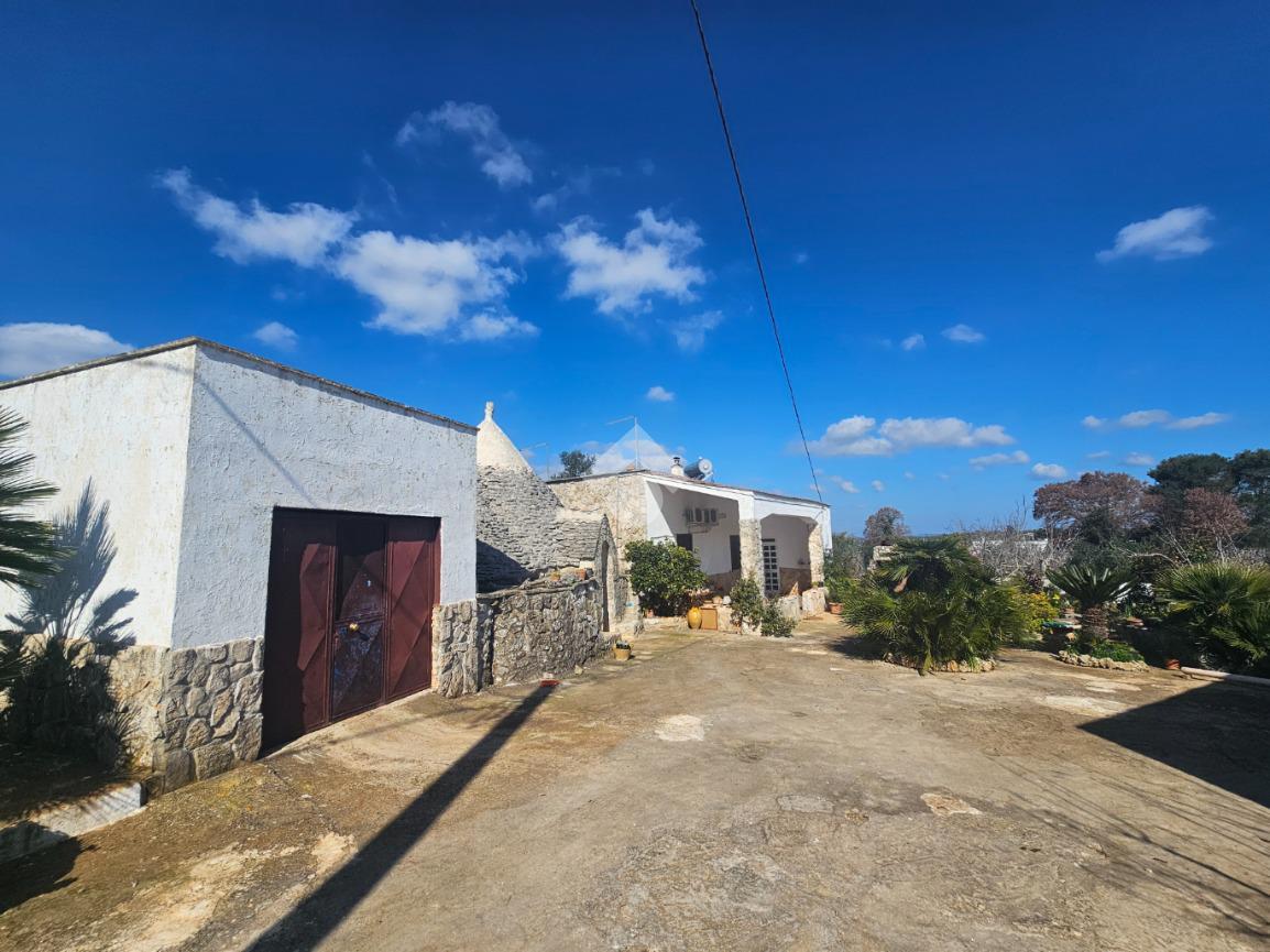 5-salle Villa à Ceglie Messapica, Italy No. 156182