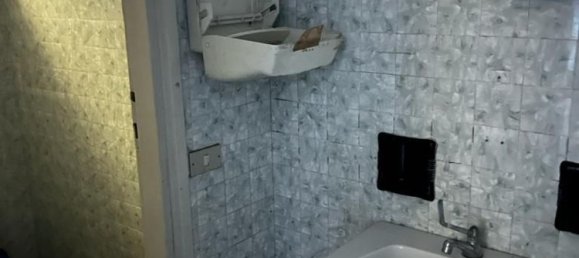 50m² Commercial property in Cavenago di Brianza, Italy No. 233594 9