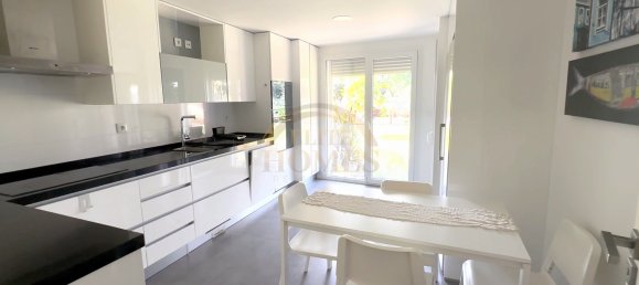 3 bedrooms Apartment in Oeiras, Portugal No. 94825 5