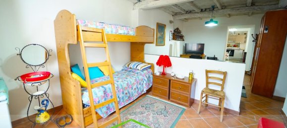 Casa de 8 habitaciónes en Lorsica, Italy No. 178758 17