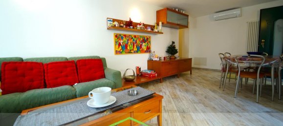 Casa de 8 habitaciónes en Lorsica, Italy No. 178758 22