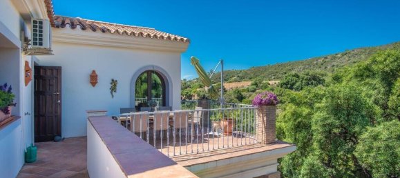 3 Schlafzimmer Villa in Estepona, Spain, Nr. 142066 7