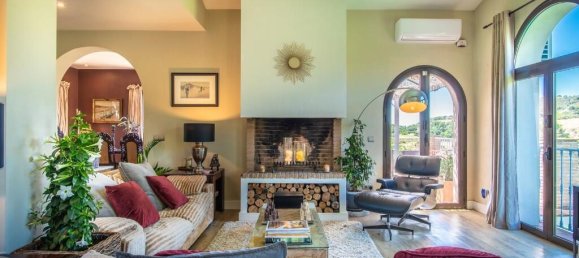 3 Schlafzimmer Villa in Estepona, Spain, Nr. 142066 18