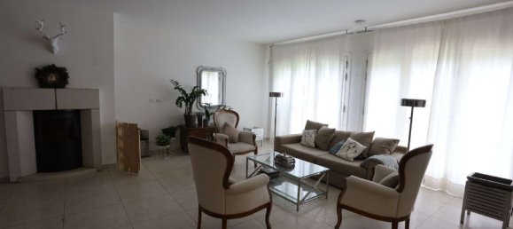 13 rooms Villa in Quarto d'Altino, Italy No. 120964 2