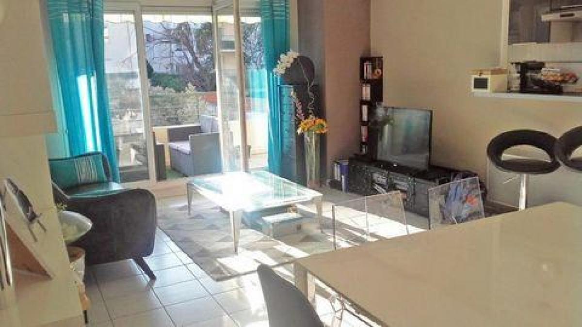 2 Schlafzimmer Eigentumswohnung in Nimes, France, Nr. 32290