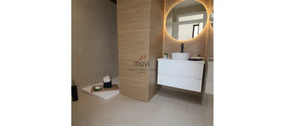 2 bedrooms Apartment in Lisbon, Portugal No. 163696 2