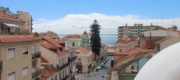 2 bedrooms Apartment in Lisbon, Portugal No. 163696 10