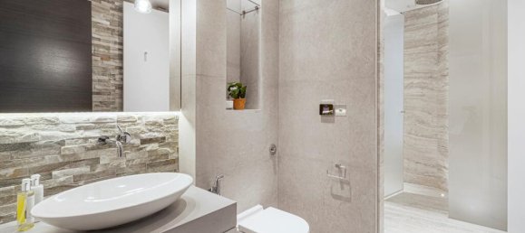 4 bedrooms Apartment in London, United Kingdom No. 13216 9