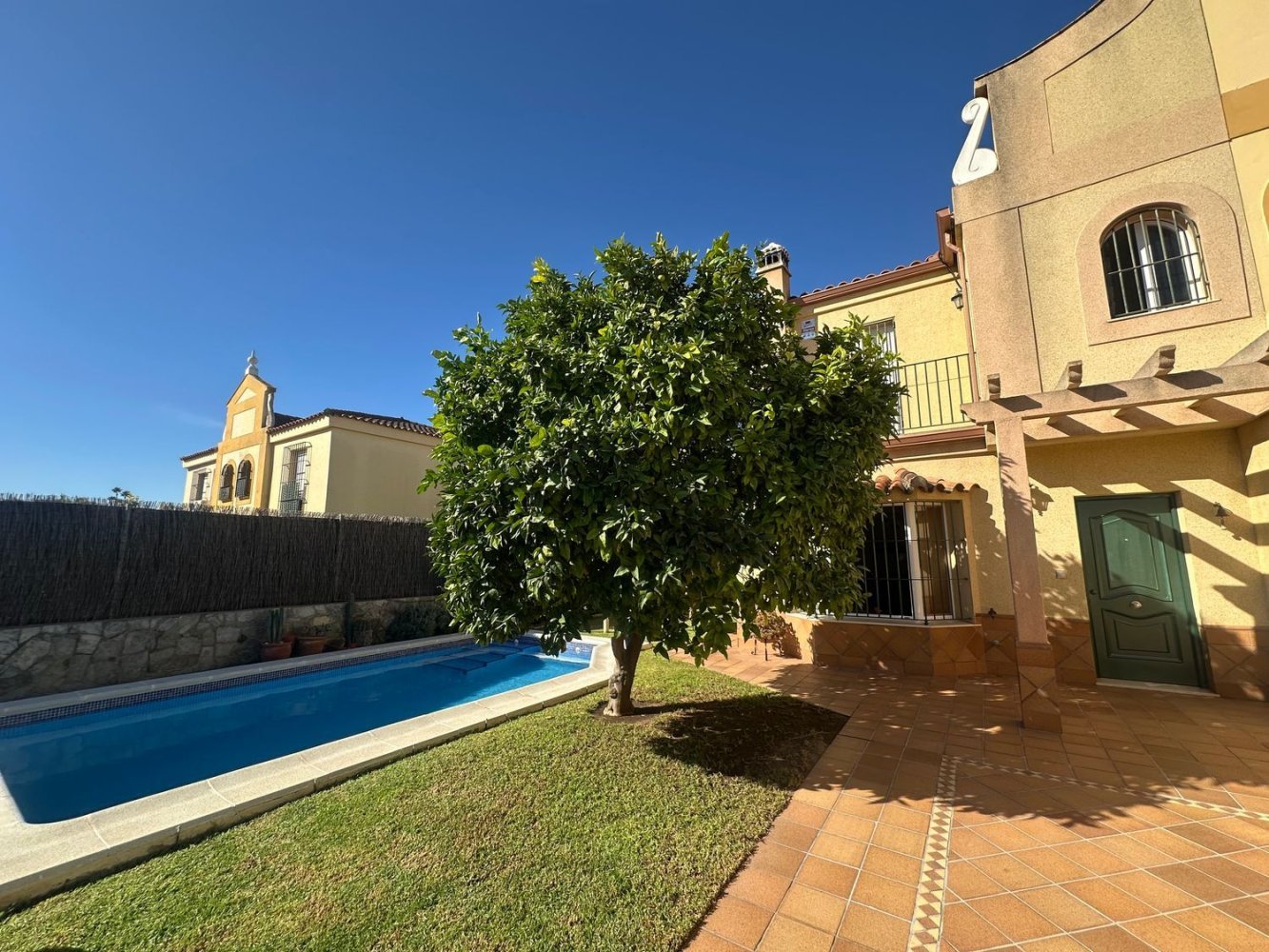 4 bedrooms House in Jerez de la Frontera, Spain No. 233718