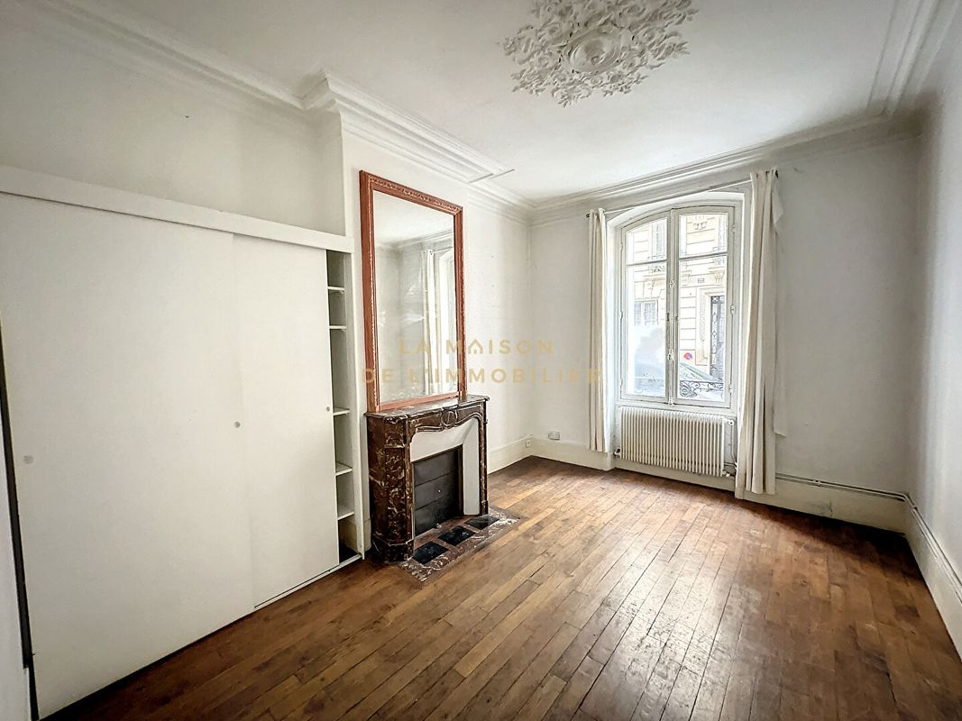 Квартира с 1 спальней в Париж, Франция № 188827