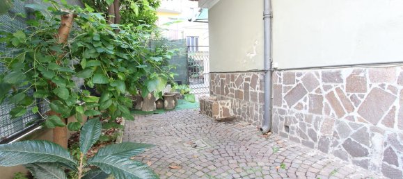 Квартира с 2 спальнями в Милан, Италия № 358025 19