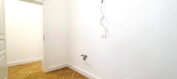 2 rooms Apartment in Mariahilf, Austria No. 112383 5