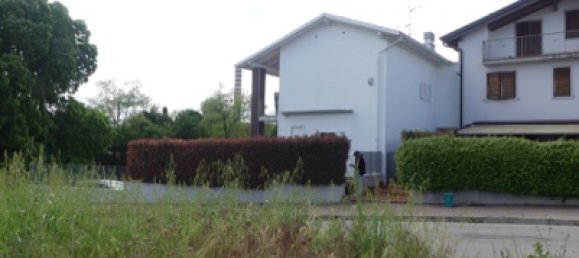 3 rooms House in Valeggio sul Mincio, Italy No. 377367 2