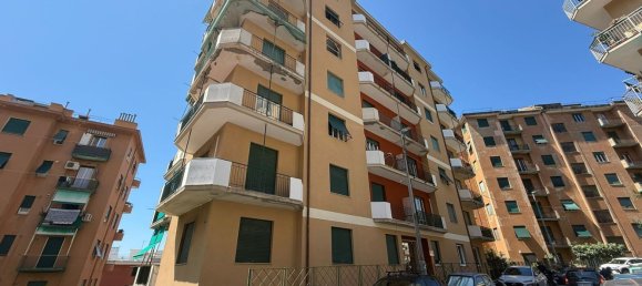 4 bedrooms Apartment in Genoa, Italy No. 339977 11