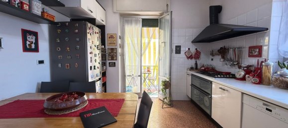 4 bedrooms Apartment in Genoa, Italy No. 339977 4