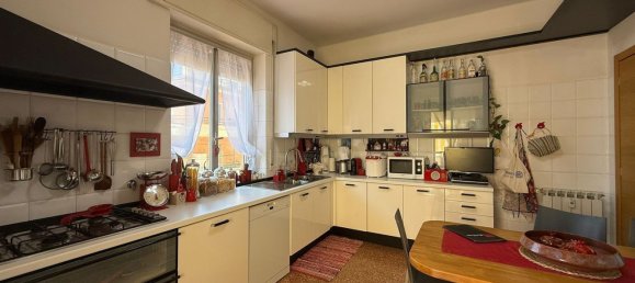 4 bedrooms Apartment in Genoa, Italy No. 339977 33