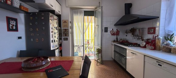 4 bedrooms Apartment in Genoa, Italy No. 339977 32