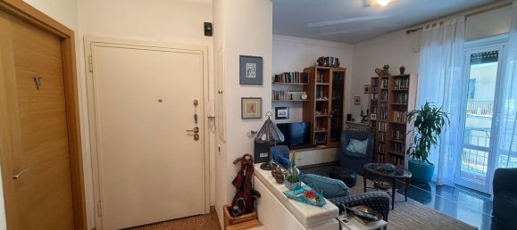 4 bedrooms Apartment in Genoa, Italy No. 339977 17