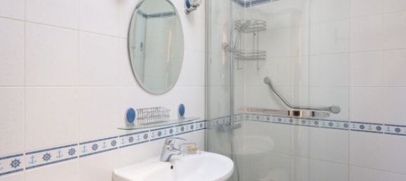 1 bedroom Apartment in Meudon, France No. 180047 12