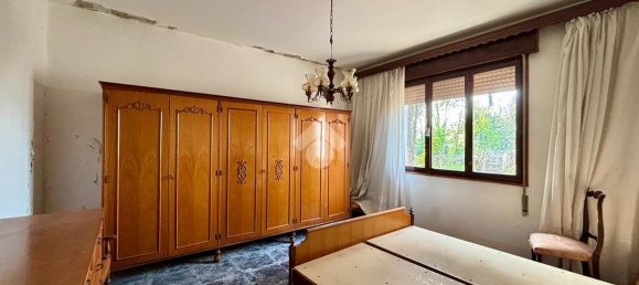 4 rooms House in Riese Pio X, Italy No. 2297 14