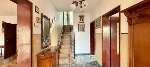 4 rooms House in Riese Pio X, Italy No. 2297 15