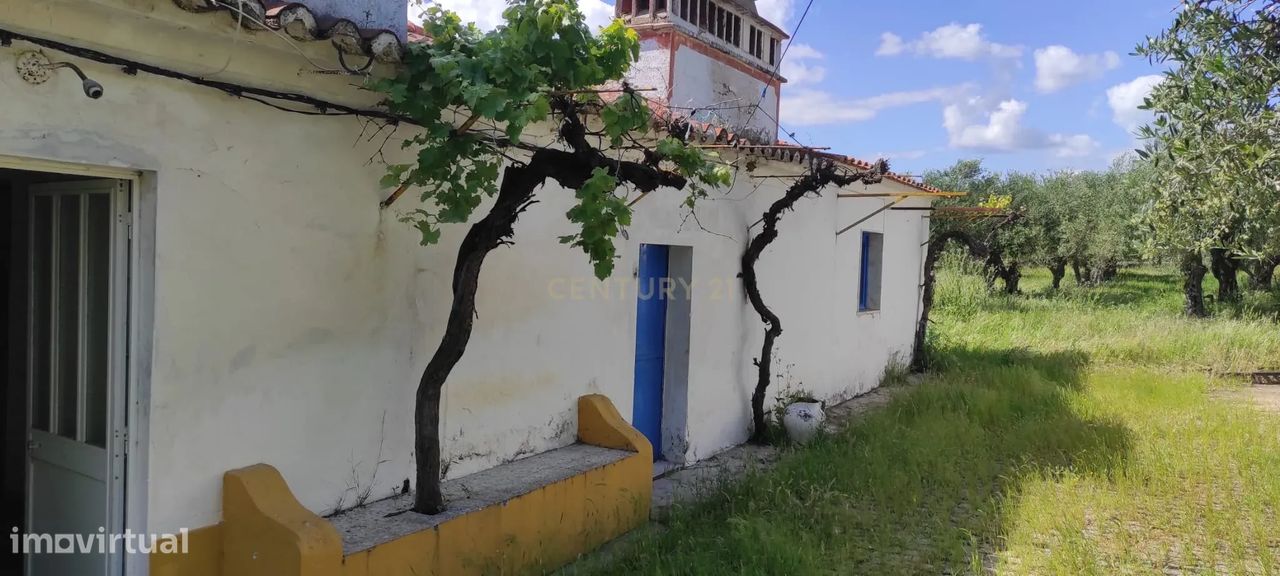 Casa de 4 dormitorios en Elvas, Portugal No. 331389