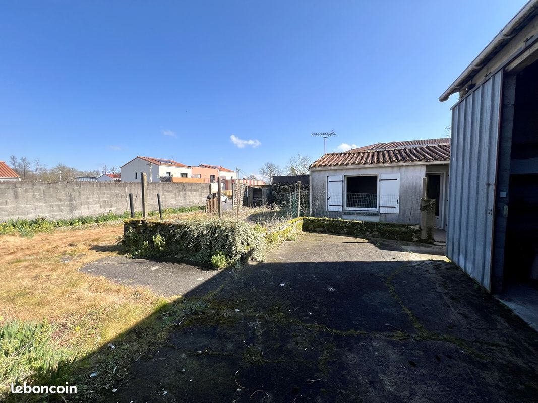 2 Schlafzimmer Haus in Treize-Septiers, France, Nr. 98572