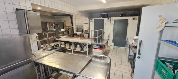 Propiedad comercial en Ay-sur-Moselle, France 200 m² No. 90573 7