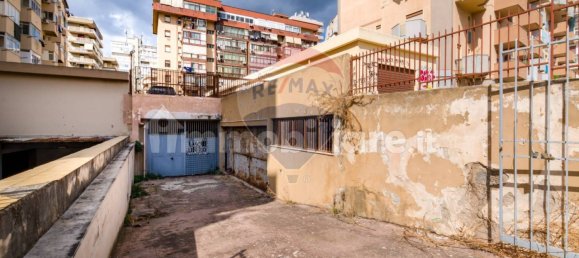 Propiedad comercial de 1 habitación en Palermo, Italy No. 45651 13