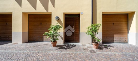 2 rooms Apartment in Reggio Emilia, Italy No. 2956 20